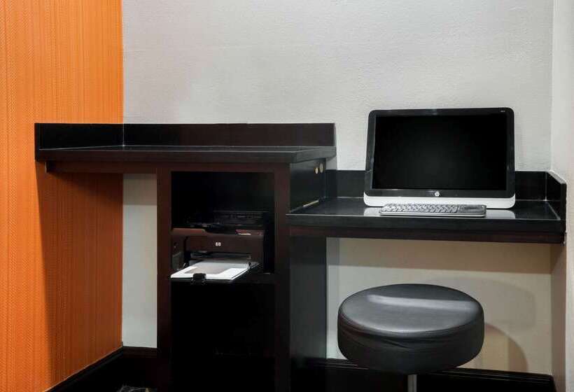 هتل La Quinta By Wyndham Houston Iah Bush Intl Airport E