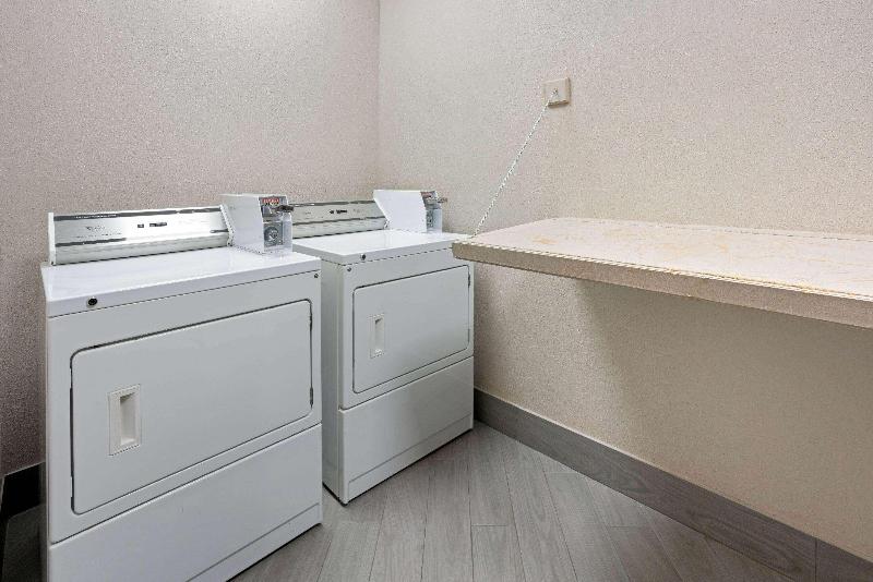 هتل La Quinta By Wyndham Houston Iah Bush Intl Airport E