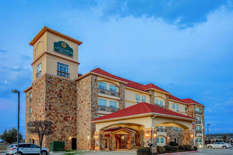 هتل La Quinta By Wyndham Mckinney