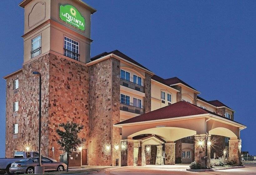 هتل La Quinta Inn & Suites By Wyndham Mckinney