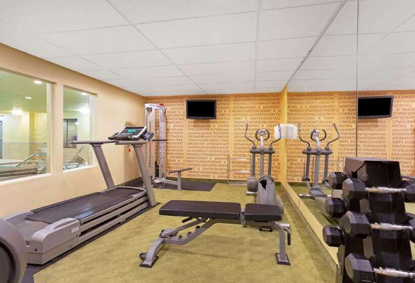 فندق La Quinta By Wyndham Richmond   Kings Dominion