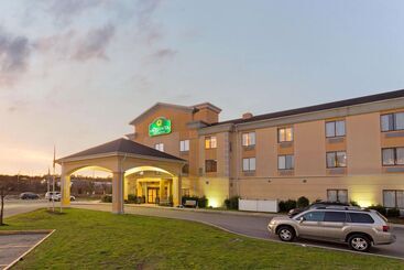 هتل La Quinta By Wyndham Richmond   Kings Dominion