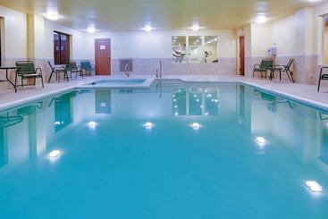 هتل La Quinta By Wyndham Richmond Kings Dominion