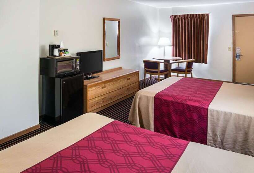 Hotel Rodeway Inn And Suites