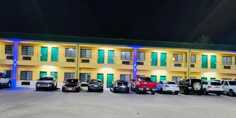 호텔 Scottish Inn & Suites