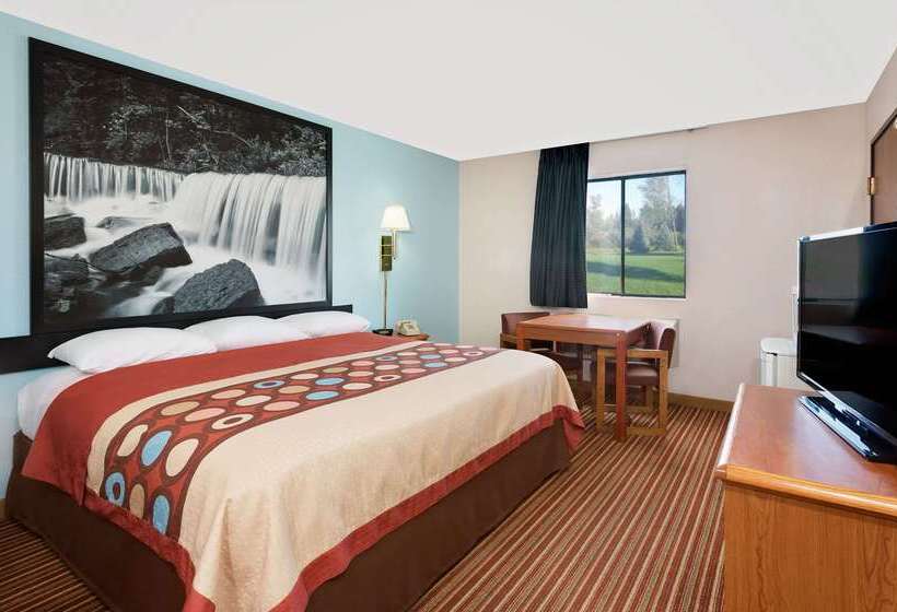 酒店 Super 8 By Wyndham Rock Port Mo