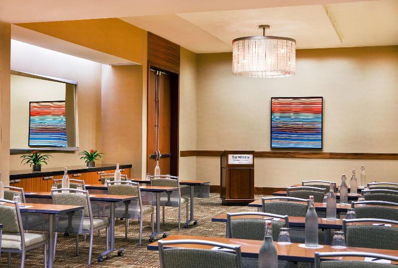 هتل The Westin Washington Dulles Airport