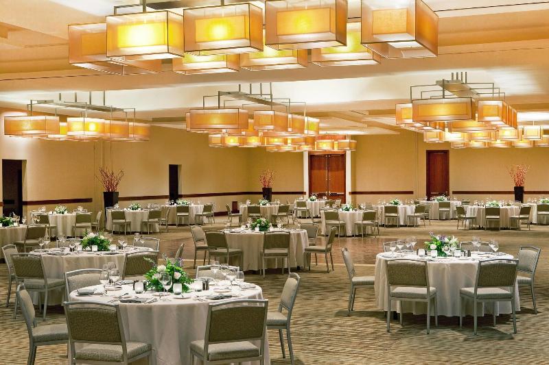 هتل The Westin Washington Dulles Airport