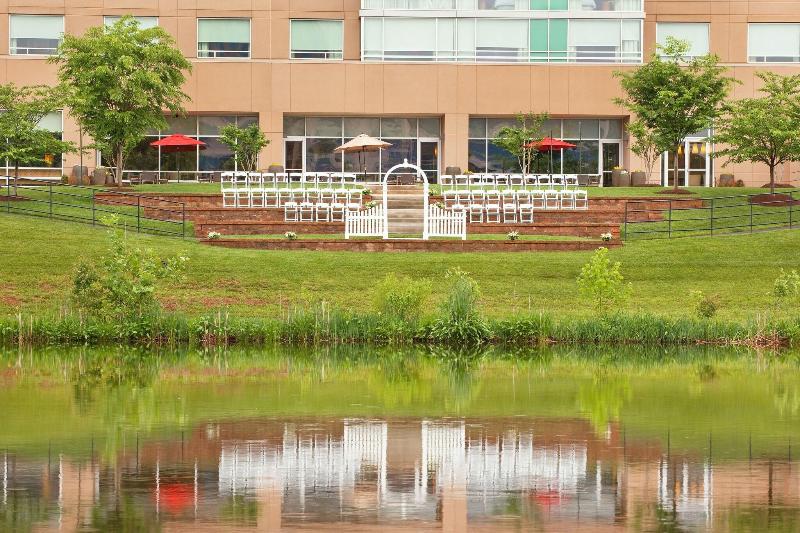 هتل The Westin Washington Dulles Airport
