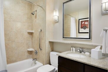 هتل Towneplace Suites By Marriott Midland