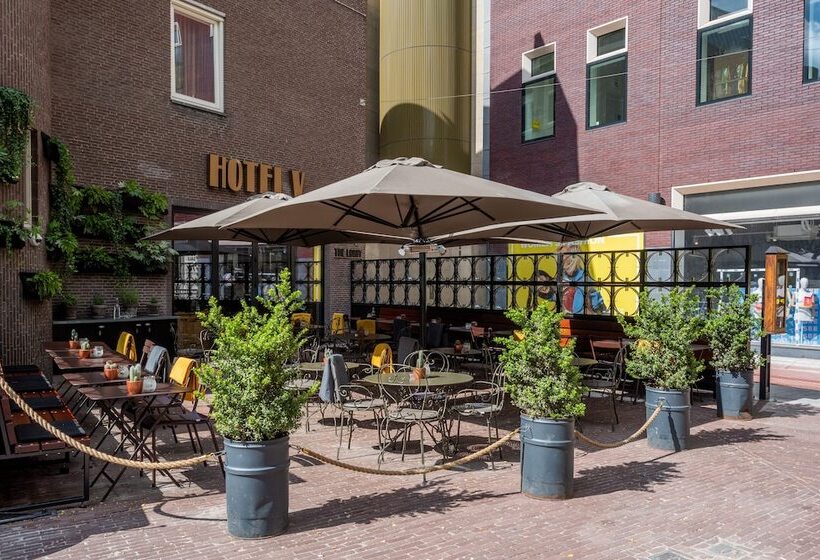 هتل V Nesplein