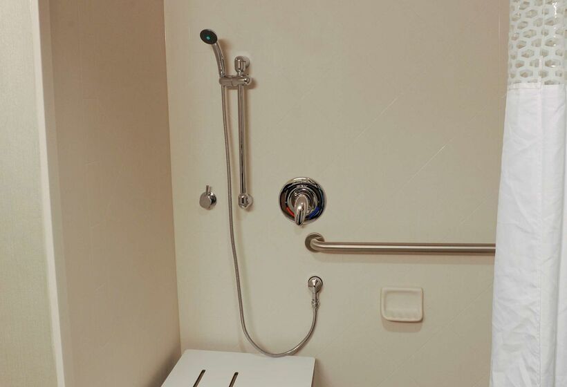 مُتل Hampton Inn Neptune/wall