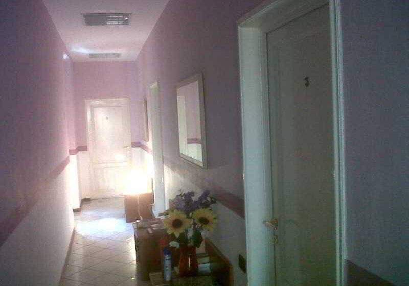تختخواب و صبحانه Leone X Guest House