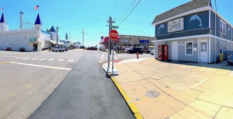 Buoy 16 Motel By The Beach