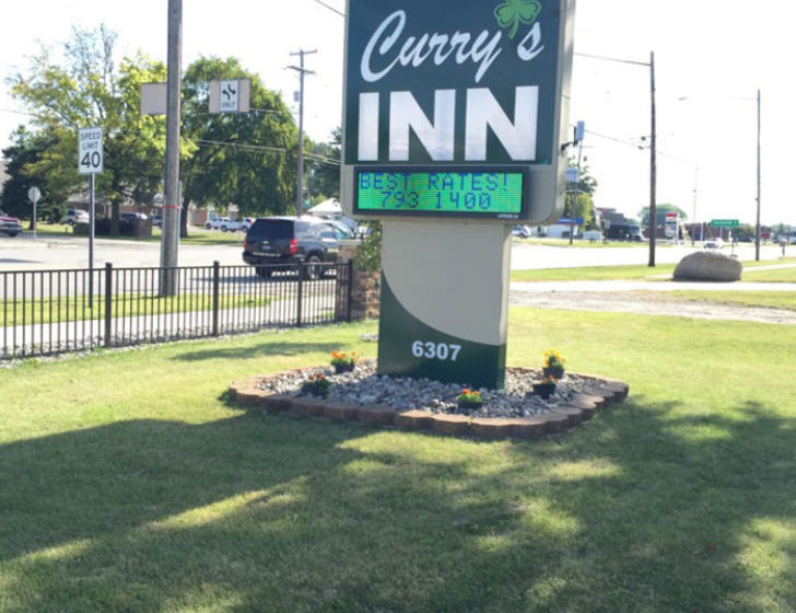 Currys Motel Saginaw