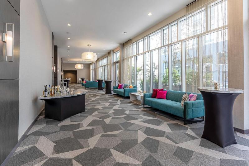 هتل Aloft Jacksonville Tapestry Park