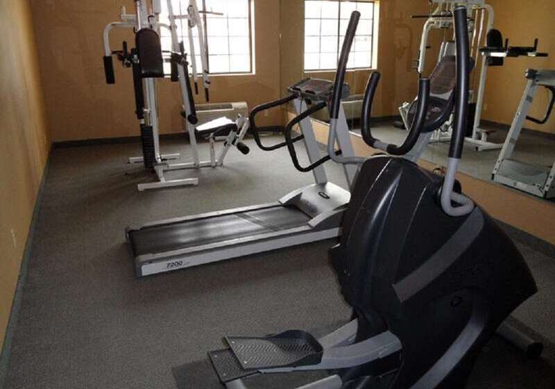 בית מלון כפרי Quality Inn & Suites Kilgore Longview