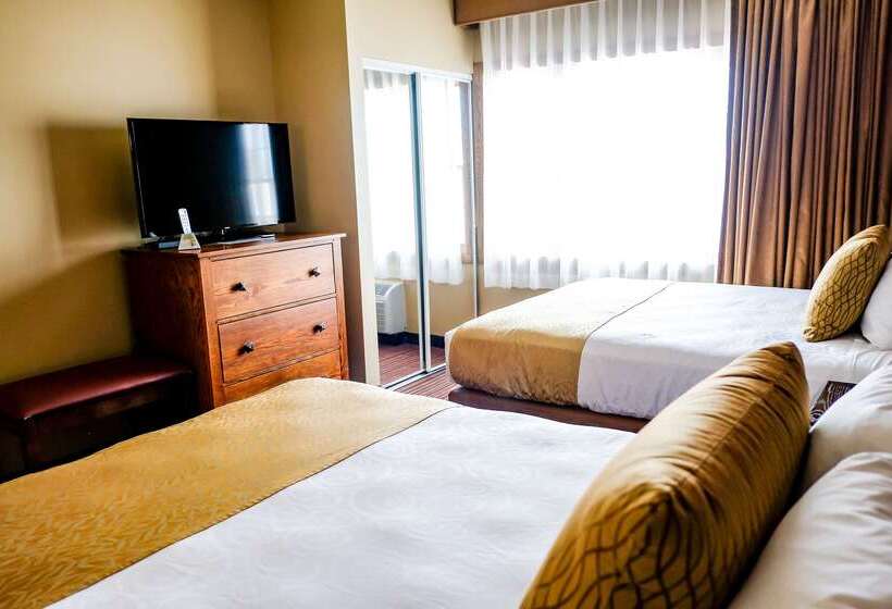 호텔 Best Western Plus Dutch Haus Inn And Suites