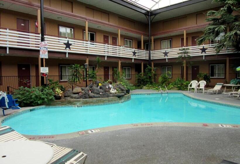 هتل Budget Host Inn