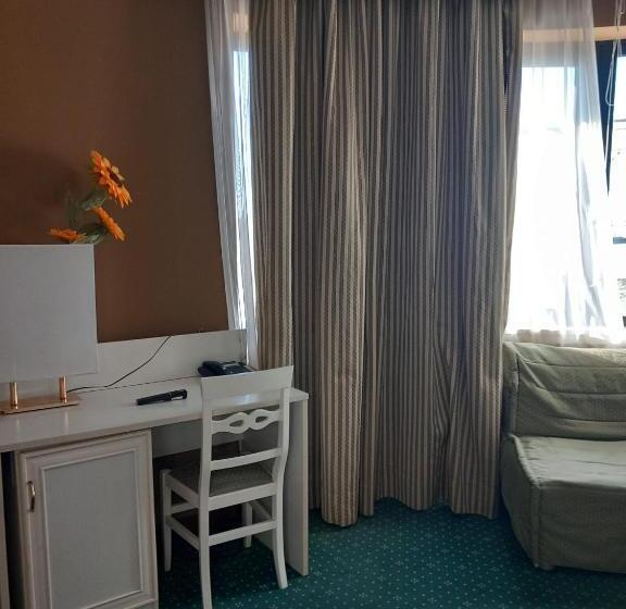 Fotos del hotel Cervara Park:  48