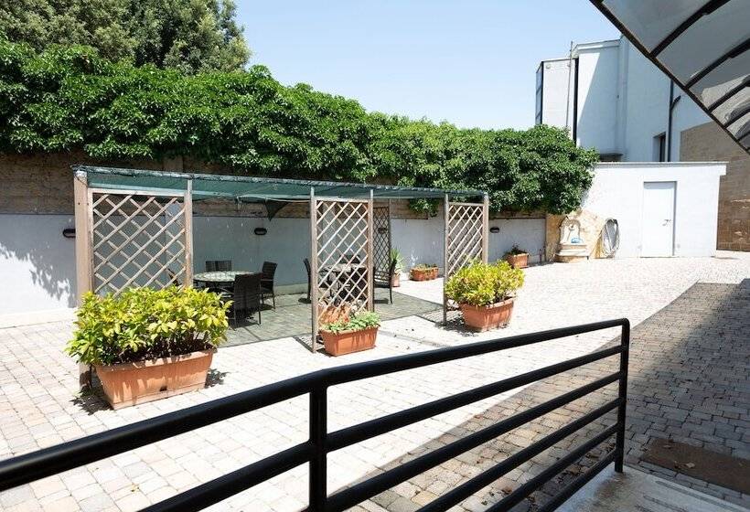 Fotos del hotel Cervara Park:  34