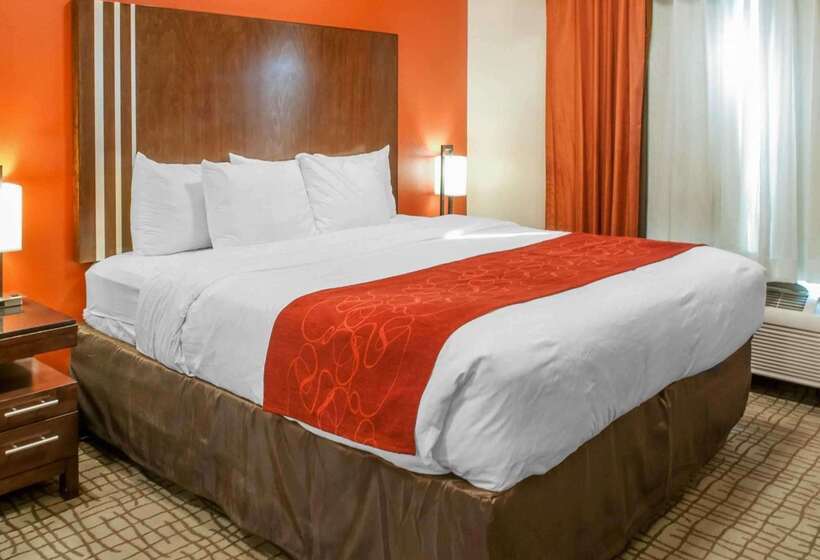 هتل Comfort Suites