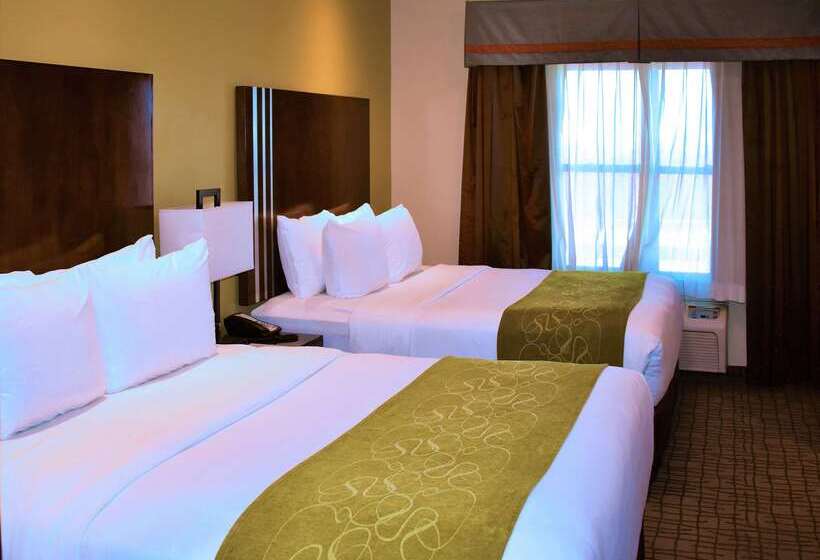 هتل Comfort Suites