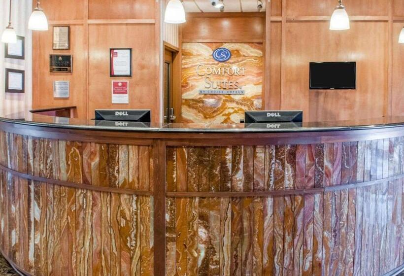 هتل Comfort Suites