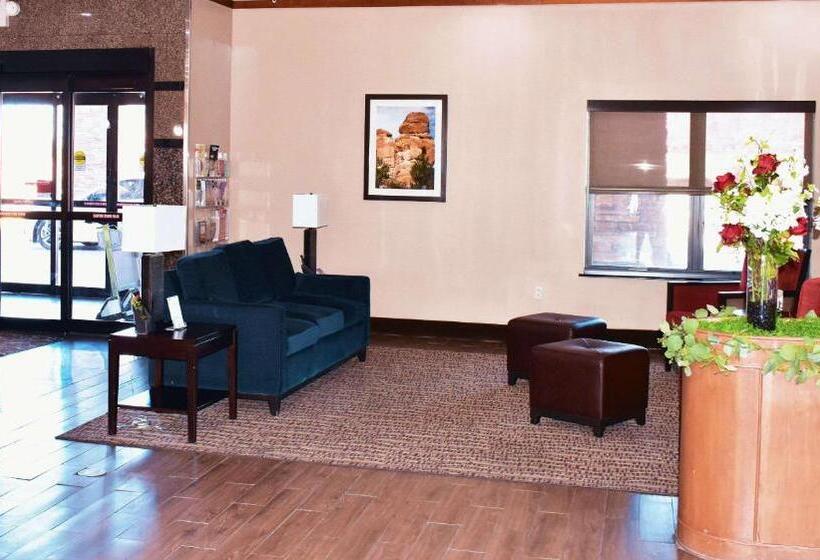 هتل Comfort Suites
