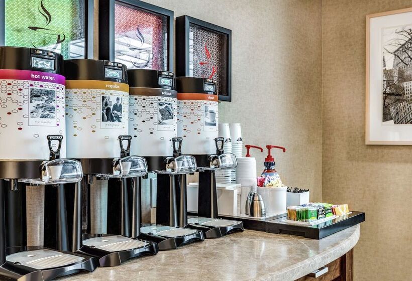هتل Hampton Inn Manhattan Grand Central