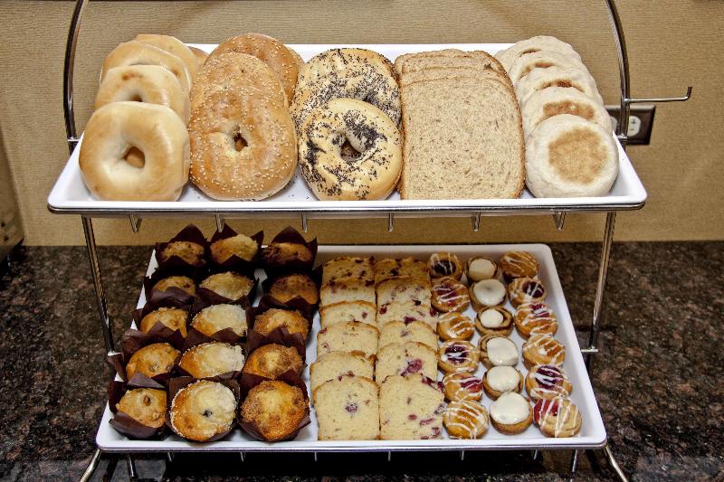 هتل Hampton Inn & Suites Rochester/henrietta