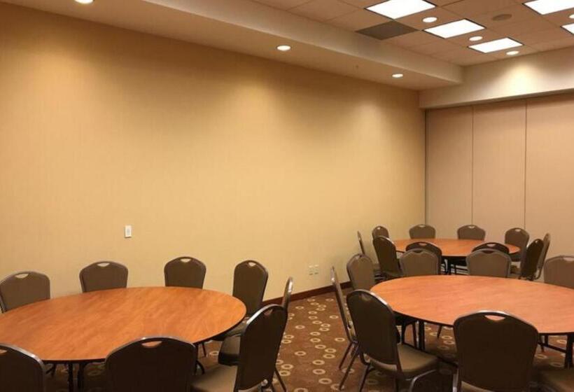 هتل Hyatt Place Des Moines/downtown