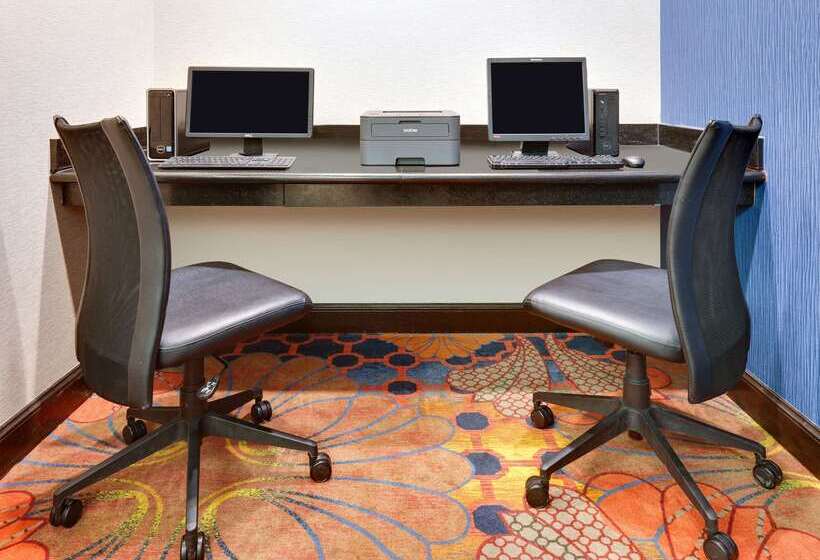 בית מלון כפרי La Quinta By Wyndham Denton   University Drive