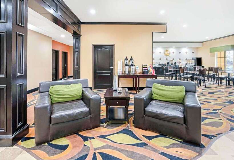 هتل La Quinta By Wyndham Mcalester