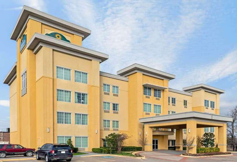 هتل La Quinta By Wyndham Mcalester
