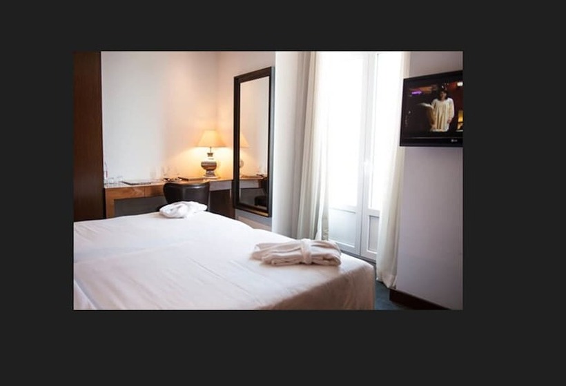 Fotos del hotel Lisboa Carmo:  3