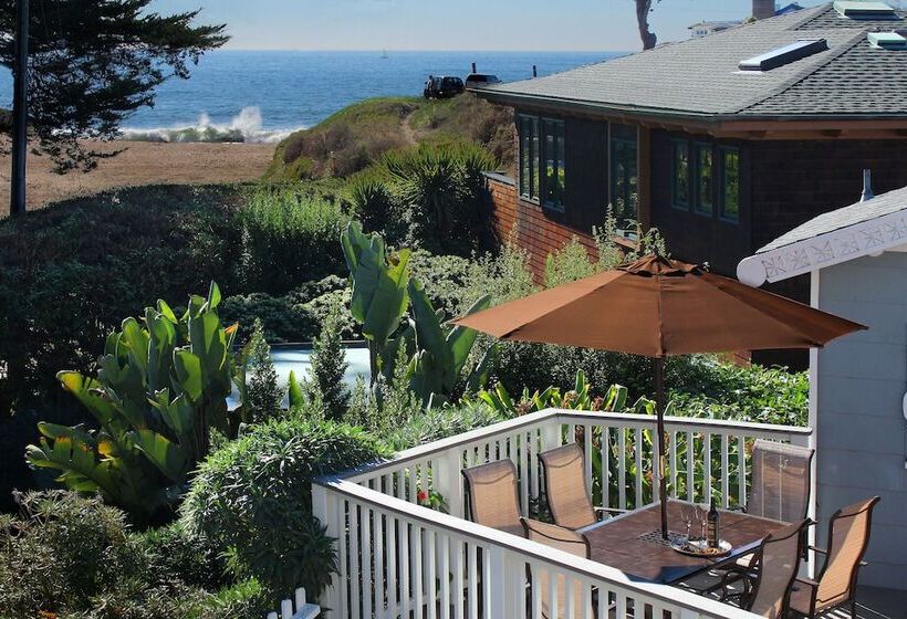 فندق Ocean Echo Inn & Beach Cottages