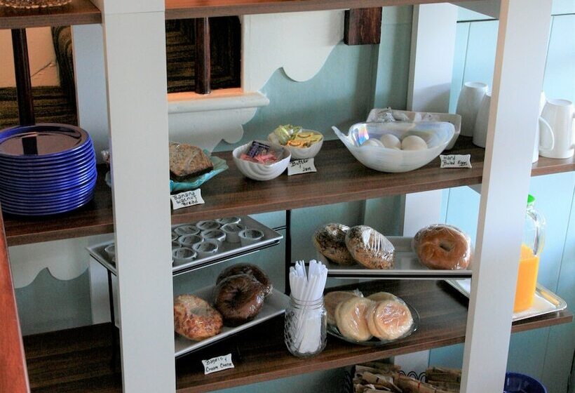 فندق Ocean Echo Inn & Beach Cottages