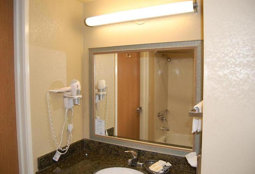 هتل Pleasant Hill Inn