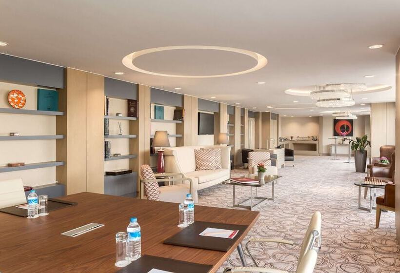 호텔 Ramada Plaza By Wyndham Istanbul Tekstilkent