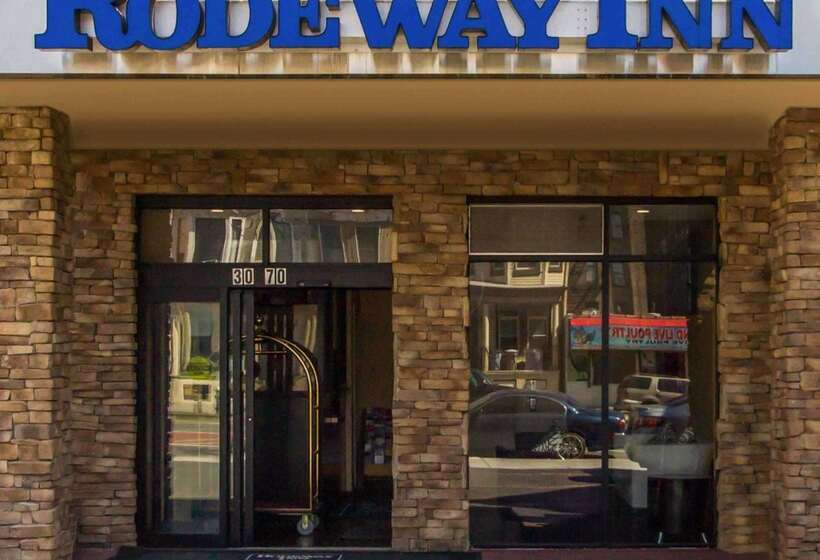 فندق Rodeway Inn Bronx Zoo