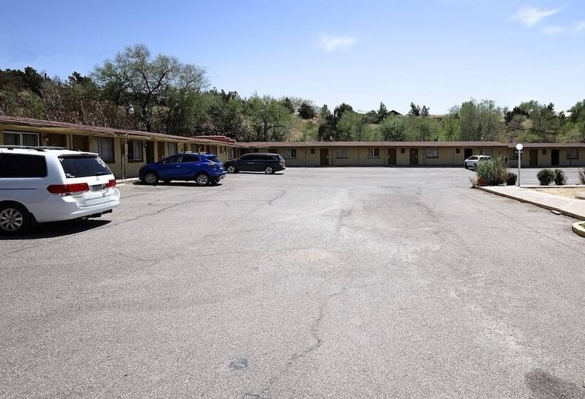 هتل Route 66 Inn Of Santa Rosa, Nm