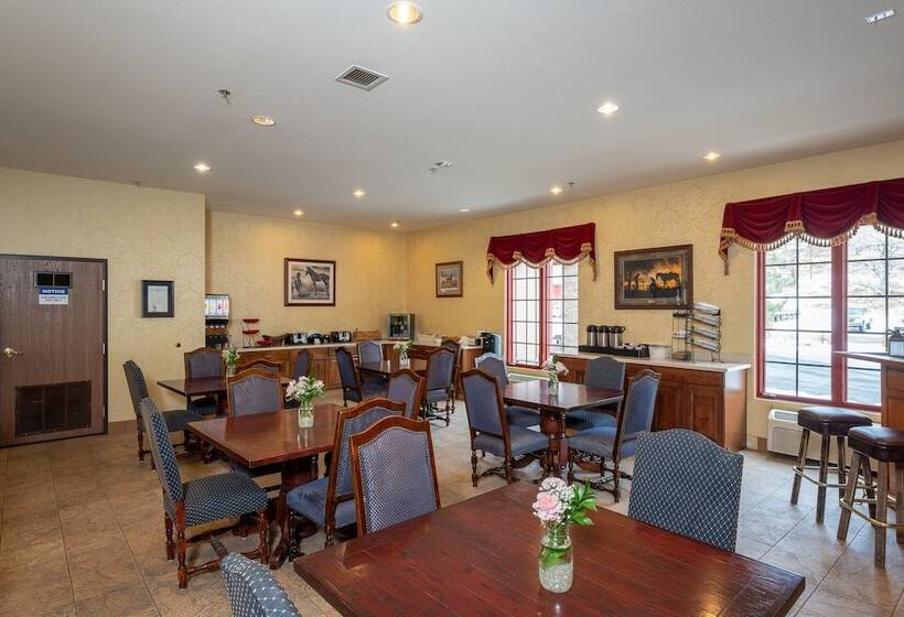 בית מלון כפרי Silverland Inn