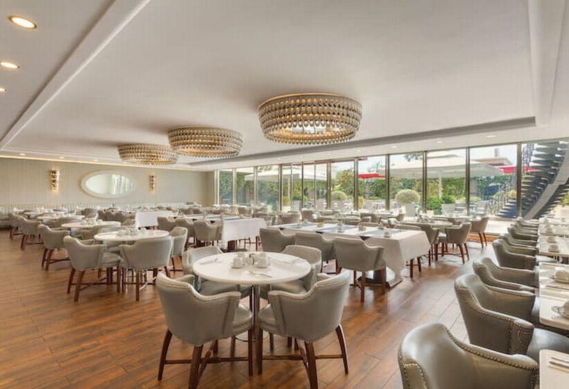 Fotos del hotel Wyndham Grand Istanbul Kalamis Marina:  43