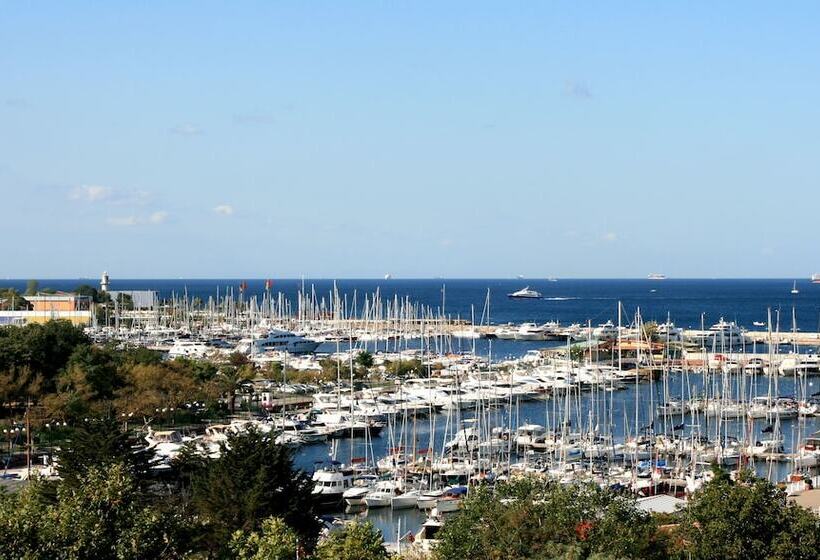 Fotos del hotel Wyndham Grand Istanbul Kalamis Marina:  45