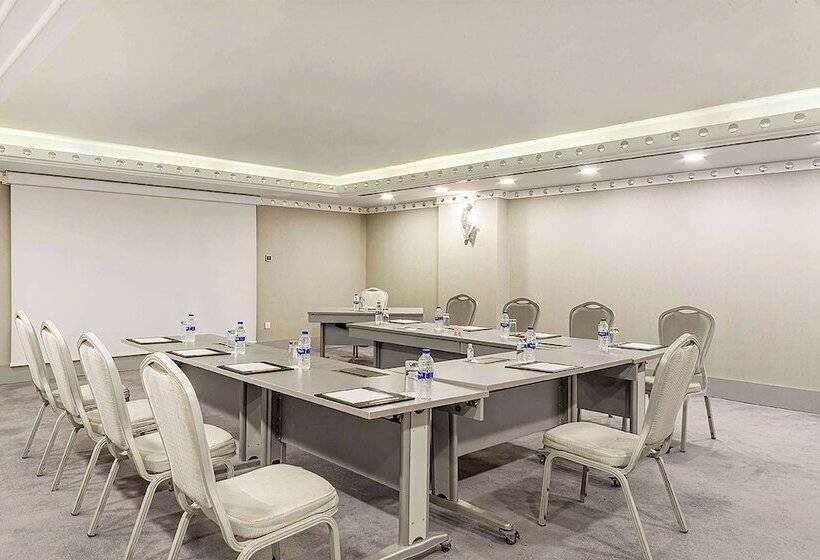 Fotos del hotel Wyndham Grand Istanbul Kalamis Marina:  86