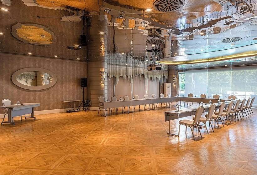 Fotos del hotel Wyndham Grand Istanbul Kalamis Marina:  89