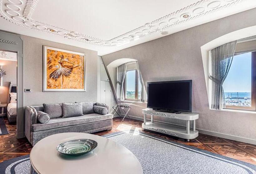 Fotos del hotel Wyndham Grand Istanbul Kalamis Marina:  97