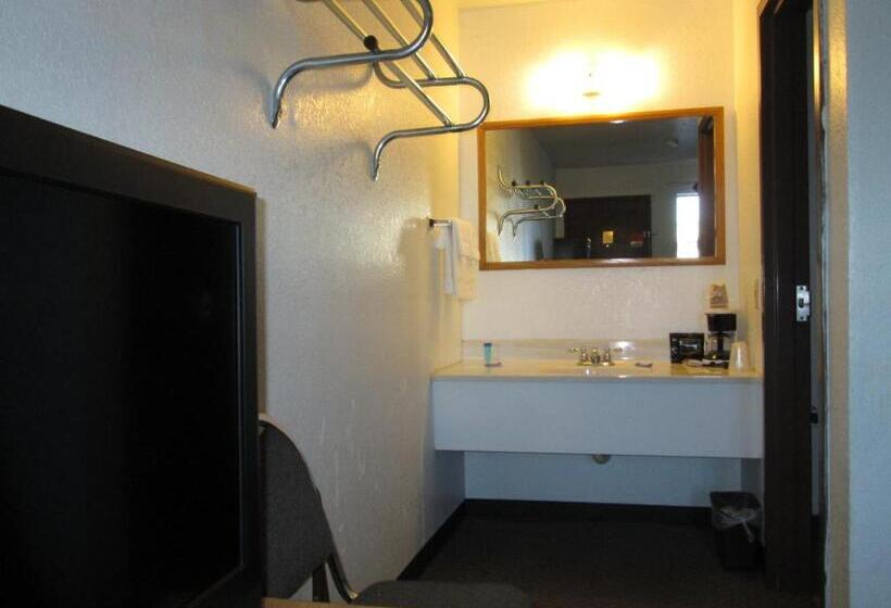 Motel 10