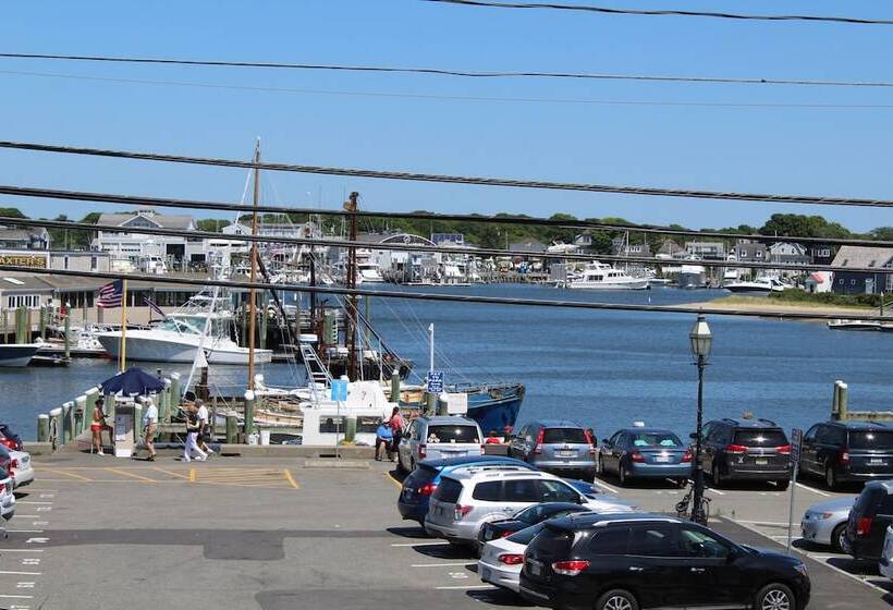 مُتل Ocean Street Inn On Hyannis Harbor